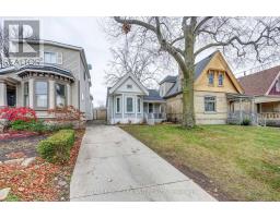 821 QUEENS AVENUE - 3