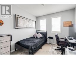 1803 BLOOM CRESCENT - 22