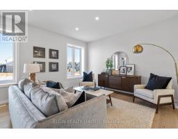 4 HARTLAND CIRCLE - 12