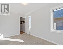 4 HARTLAND CIRCLE - 24