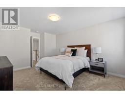 4 HARTLAND CIRCLE - 30