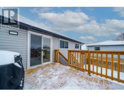 92 GOLFVIEW CRESCENT - 32