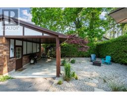 215 KITCHENER AVENUE - 11