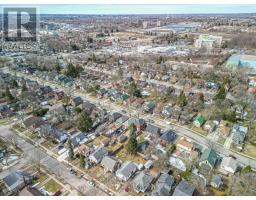 80 EASTMAN AVENUE - 37