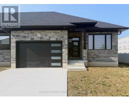 8 - 32 Postma Crescent, MLS X12563828