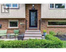 35 PAPERBIRCH CRESCENT - 3