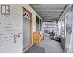 582 HILL STREET - 5