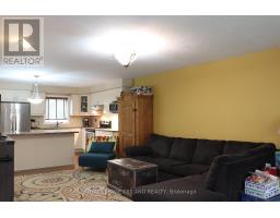 1052 BAY STREET - 23