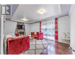 2 PINEGROVE CRESCENT - 19