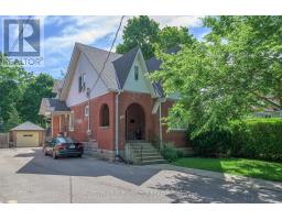 910 COLBORNE STREET - 18