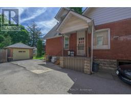 910 COLBORNE STREET - 19