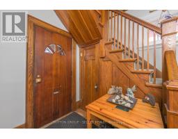 910 COLBORNE STREET - 3