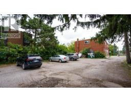 644 HURON STREET - 6