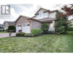 15 BELLROCK CRESCENT - 2