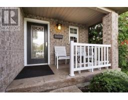 15 BELLROCK CRESCENT - 3