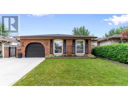 48 LOCUST CRESCENT - 2