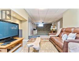 578 CRESTON AVENUE - 20