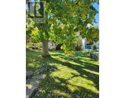 1088 CANFIELD CRESCENT - 3