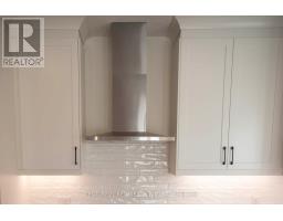 6 - 430 HEAD STREET N - 15