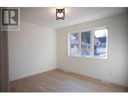 6 - 430 HEAD STREET N - 23