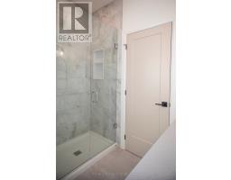 6 - 430 HEAD STREET N - 26