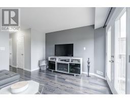62 - 3200 SINGLETON AVENUE - 11