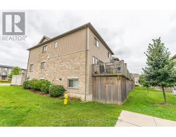 62 - 3200 SINGLETON AVENUE - 30