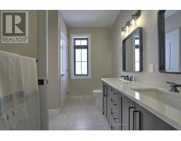 10 LOIS COURT - 25