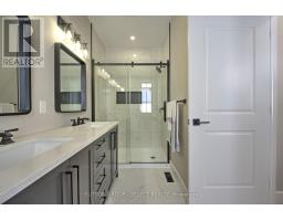 10 LOIS COURT - 26
