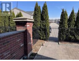 9 - 1625 PURSER STREET - 21
