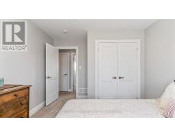 56 COMPASS TRAIL - 23