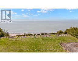 72797 RAVINE DRIVE - 47