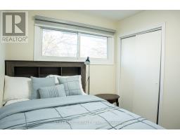 1199 FARNSBOROUGH CRESCENT - 23