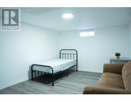 1199 FARNSBOROUGH CRESCENT - 34