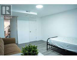 1199 FARNSBOROUGH CRESCENT - 35