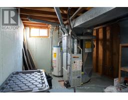 1199 FARNSBOROUGH CRESCENT - 41