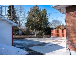 1199 FARNSBOROUGH CRESCENT - 6