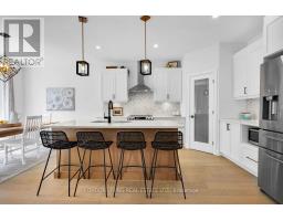 37 - 22701 ADELAIDE ROAD - 17