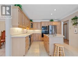 122 LONGVIEW COURT - 17