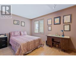 122 LONGVIEW COURT - 23