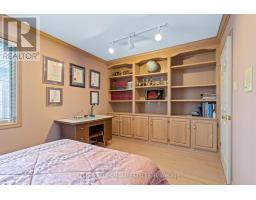 122 LONGVIEW COURT - 24