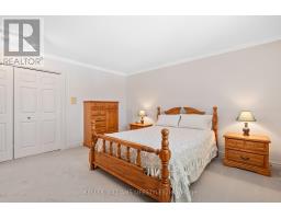122 LONGVIEW COURT - 33