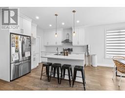 27 SPRUCE CRESCENT - 5