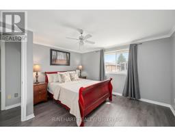 56 CLASSIC CRESCENT - 18