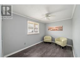 56 CLASSIC CRESCENT - 19