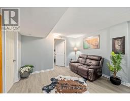 56 CLASSIC CRESCENT - 28