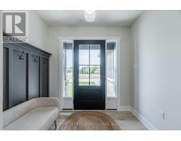 38 POSTMA CRESCENT - 2