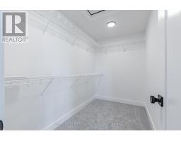 38 POSTMA CRESCENT - 28