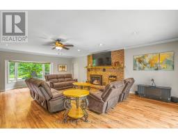 272 CHITTICK CRESCENT - 10