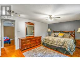 272 CHITTICK CRESCENT - 24